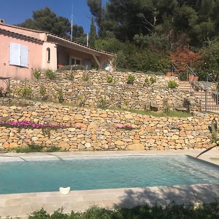 Hauteurs De Toulon : Charmant Studio Piscine Bagian luar foto